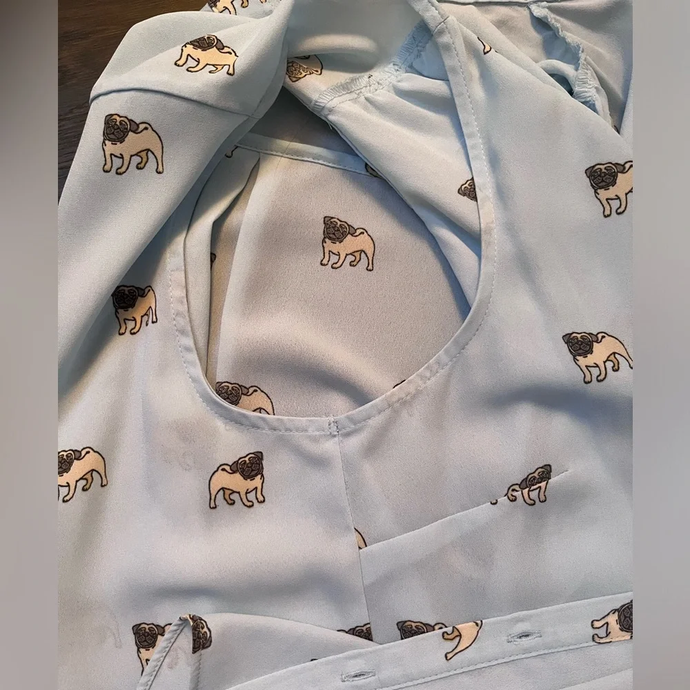 Pug print sleeveless blouse - Picture 5 of 9
